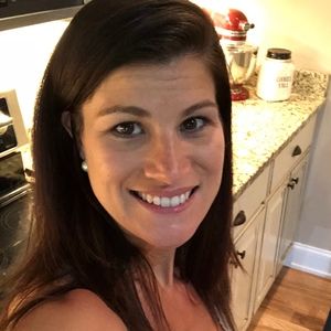 Meet your Posher, Elena